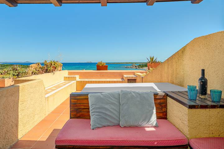 Ferienwohnung für 4 Personen, mit Pool und Ausblick
