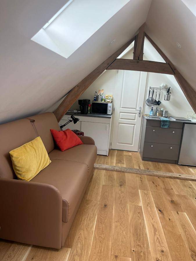 Gîte pour 2 personnes, avec Jardin à Bazincourt-sur-Epte
