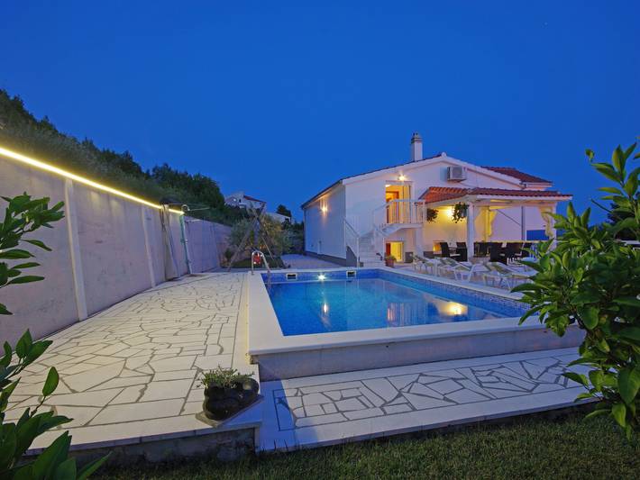 Ferienhaus für 12 Personen, mit Garten und Terrasse - 1