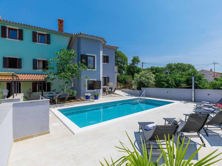 Ferienhaus für 10 Personen, mit Garten und Terrasse - 1