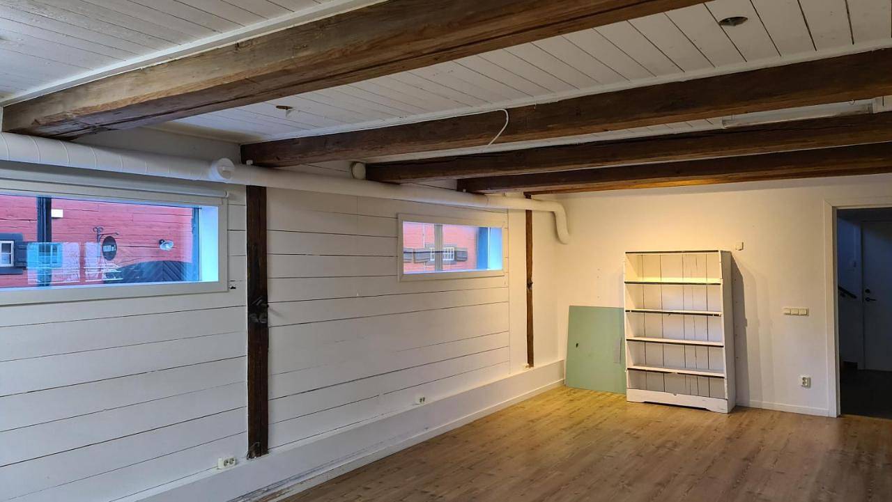Appartement entier, Lägenhet med kök och badrum och 4 bäddar i ett stort rum in Östhammar, Uppsala