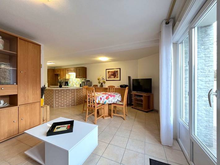 Ganze Wohnung, Angenehmes T2 in La Bourboule, Südterrasse, Wlan, Parkplatz in La Bourboule, Regionaler Naturpark Volcans d'Auvergne