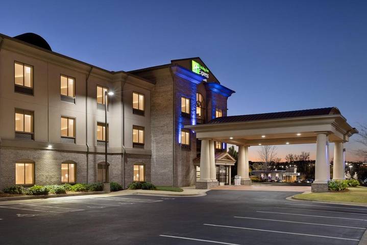 Hotel para 4 personas, con piscina - 1