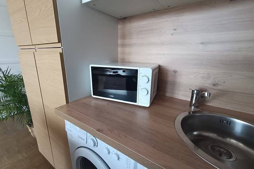 Apartamento entero, Cosy T2 apartment Hyper Centre Place Jeanne Hachette Near Airport And Sncf Station in Beauvais, Río Oise