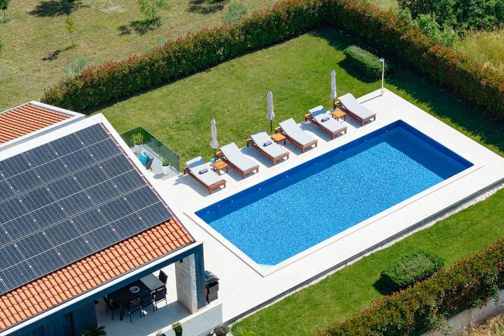 Villa für 8 Personen, mit Balkon und Garten in Rovinj - 4