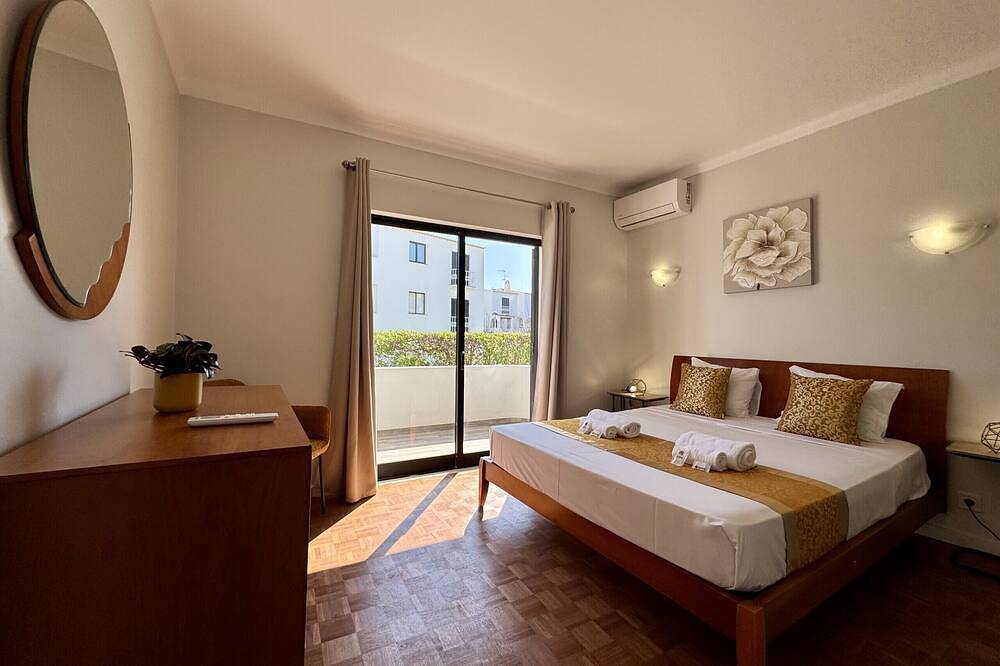 Albufeira Summer Villa 3 With Pool in Albufeira, Distretto di Faro