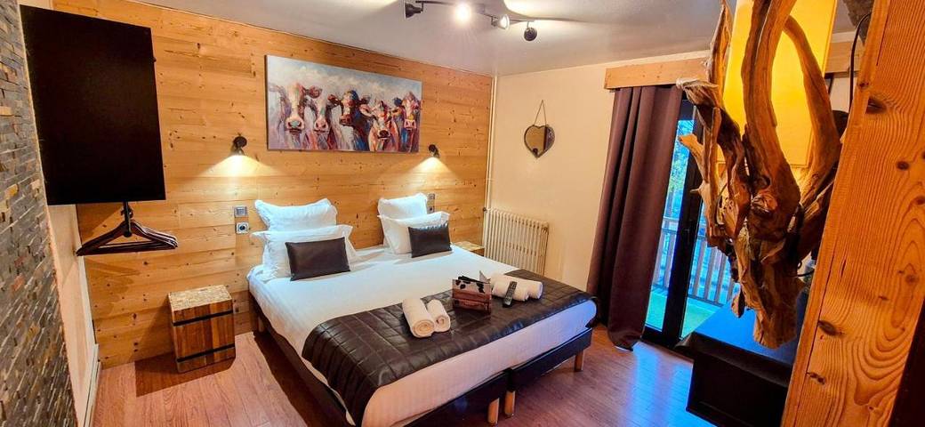 Hôtel pour 2 personnes, avec terrasse et vue, animaux acceptés à Beuil - 4