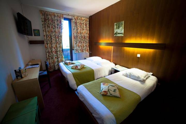 Hôtel pour 3 personnes, avec Balcon ainsi que Jardin et Vue