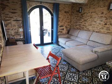 Gîte pour 4 Personnes dans Sainte-Gemme (Tarn), Massif central, Photo 1