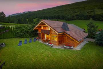 Chalet pour 10 personnes, avec jardin, animaux acceptés à Saint-Jean-de-Sixt