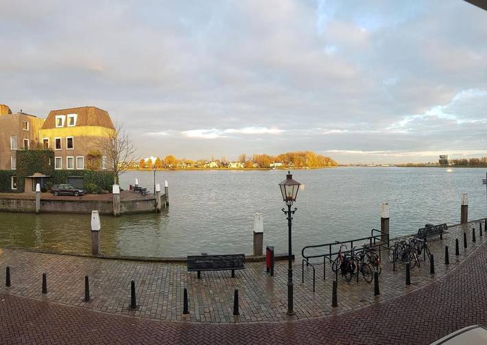 Ferienwohnung für 6 Personen, mit Balkon und Terrasse sowie Ausblick in Dordrecht