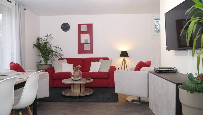 Gîte pour 6 personnes, avec Terrasse et Jardin à Villefranque - 3