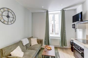 Gîte pour 2 personnes, avec jardin à Montluçon