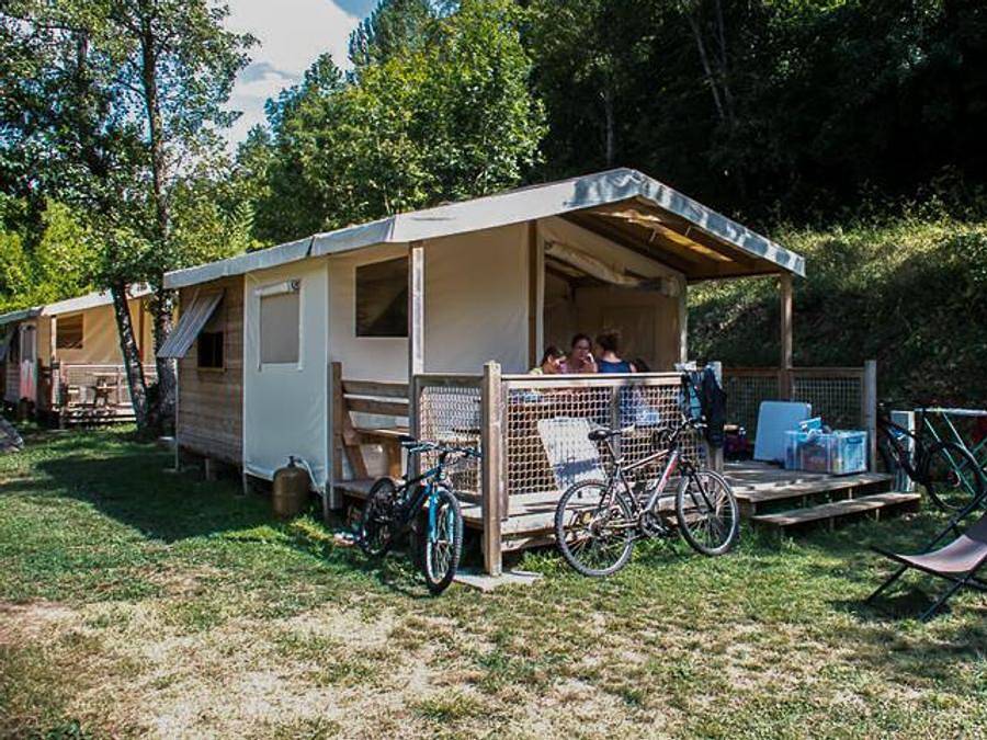 Camping Les Prades - Canvas bungalow 5 persons - 19m² canvas bungalow in Mostuéjouls, Parc naturel régional des Grands Causses