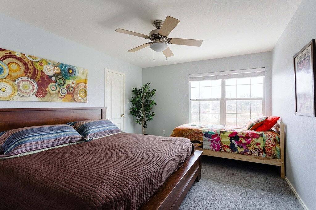 Riesiger Pool / Party House! Whirlpool und beheizter Pool. in Pflugerville, Travis County