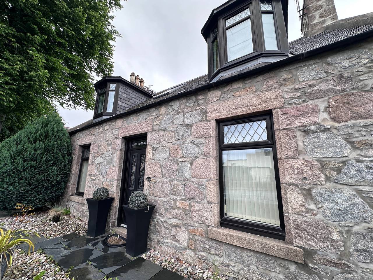 Cozy Aberdeen Cottage with 3 Bedrooms in Aberdeen, Aberdeenshire