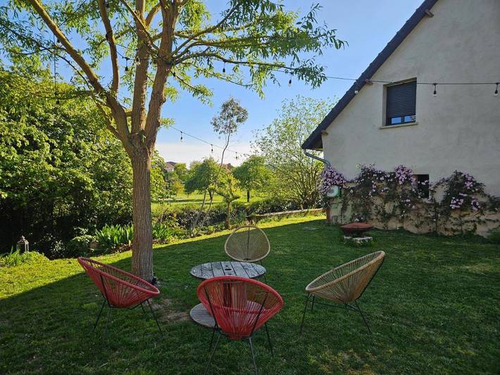 Location de vacances pour 10 personnes, avec jardin, adapté aux familles à Vertus - 4