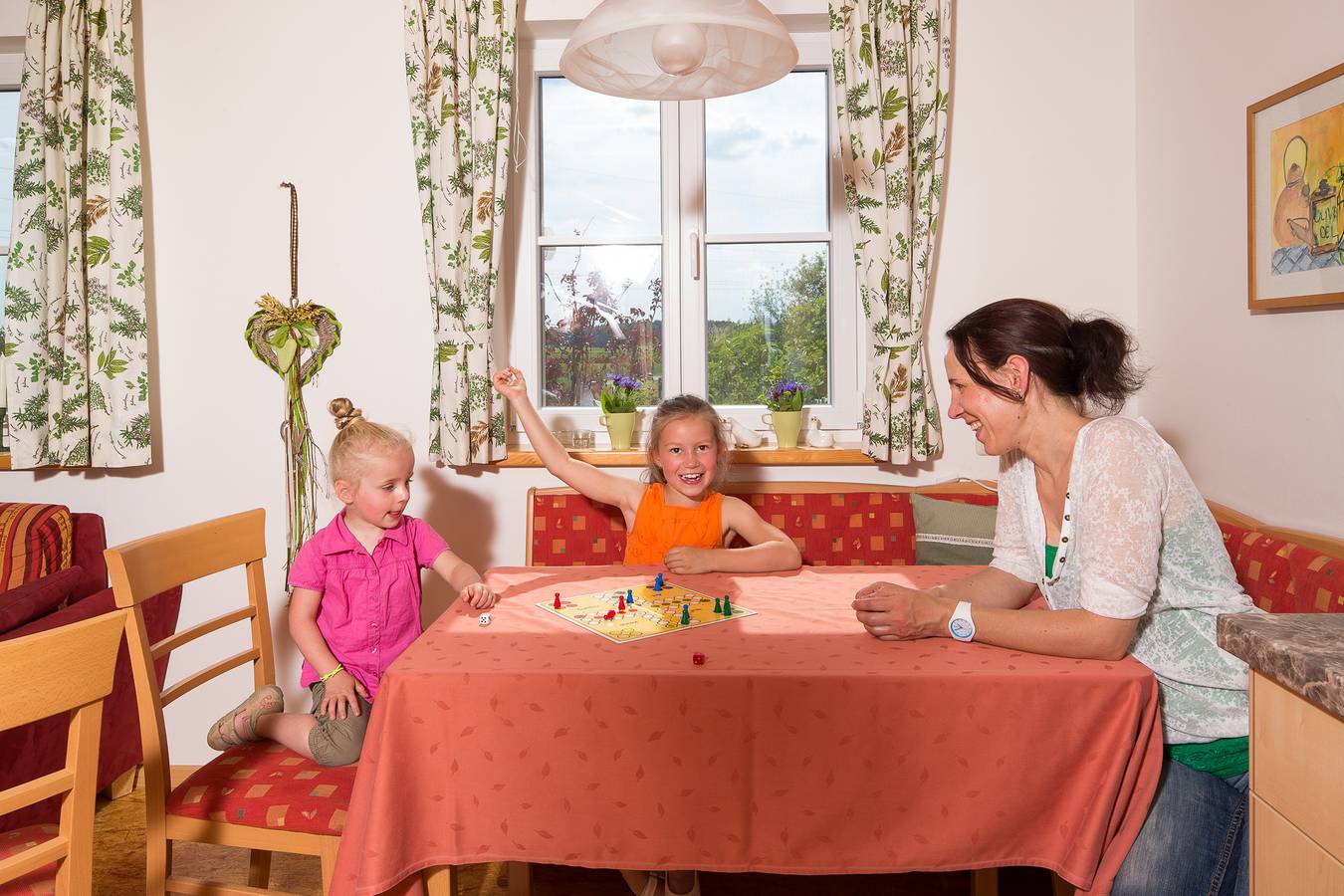 Ganze Wohnung, Ferienhof Lecheler - Maisionettefewo 'Melisse' mit Terrasse und kostenfreiem Wlan in Bayerisch Schwaben