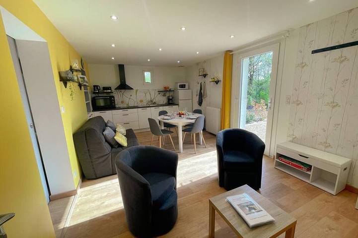 Gîte pour 2 personnes, avec jardin à Pocé-sur-Cisse