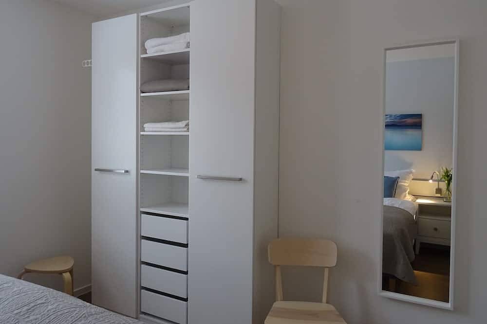 Ganze Wohnung, Wohnung Seebrise<br>Komfort - Ferienwohnung mit Terrasse und Garten in Schwerin, Schweriner See