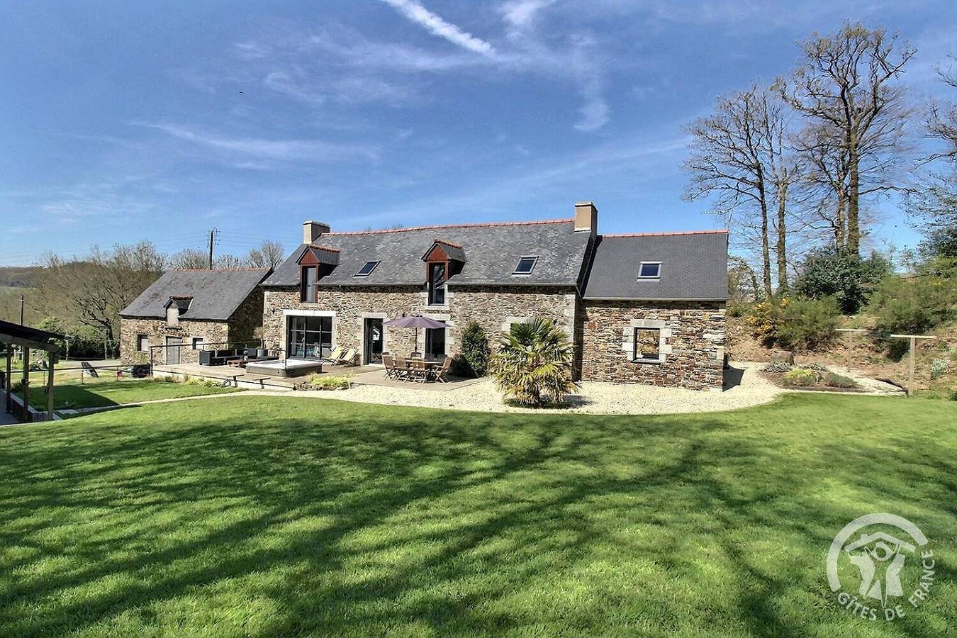 Le Rocher in Allineuc, Cotes-d'Armor