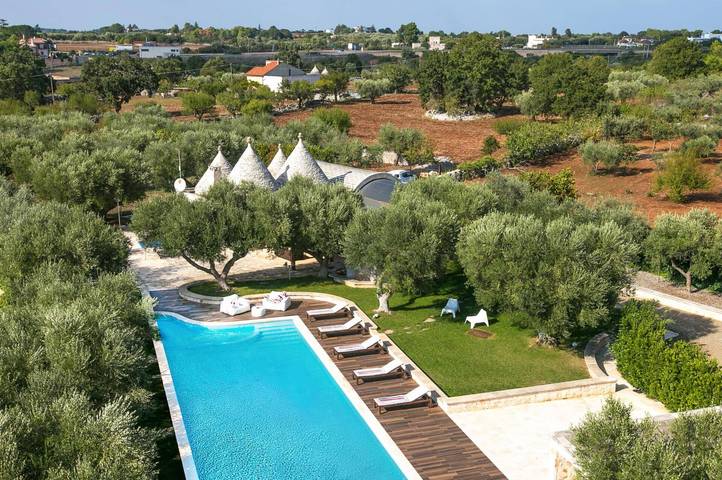 Location de vacances pour 5 personnes, avec jardin à Noci - 2