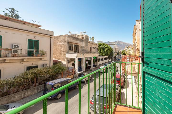 Gîte pour 4 personnes, avec balcon à Mondello - 2