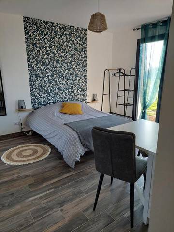 Gîte pour 3 personnes, avec vue et jardin dans Vieux-Manoir