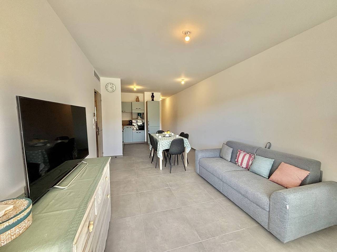 Ganze Wohnung, 3-Zimmer-Wohnung, Strand 500m, klimatisiert, Parkplatz in Pietrosella, Ajaccio und Umgebung