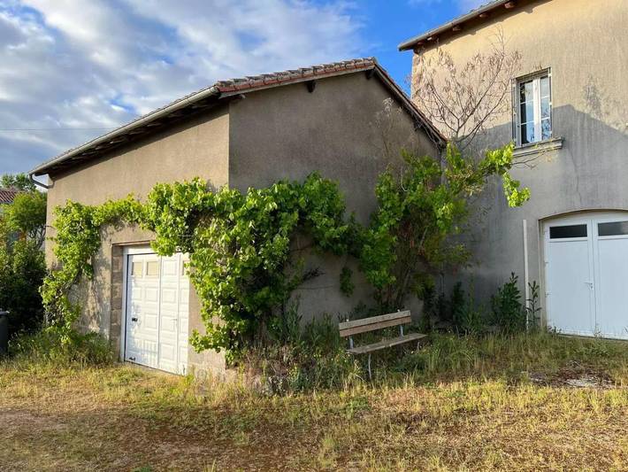 Location de vacances pour 6 personnes, avec jardin et vue, animaux acceptés à Oradour-Fanais - 4