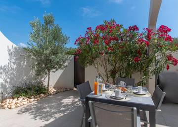 Villa pour 5 personnes, avec terrasse, animaux acceptés à La Grande-Motte