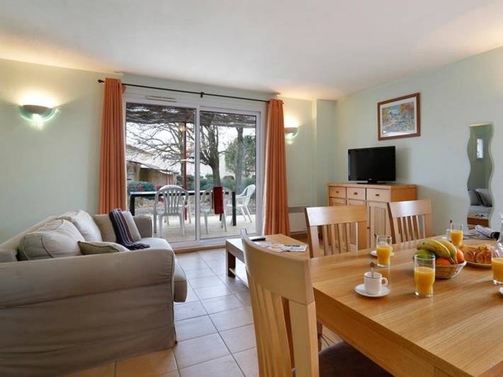 Location de vacances pour 8 personnes, avec bassin pour enfant, animaux acceptés à Tourrettes - 2