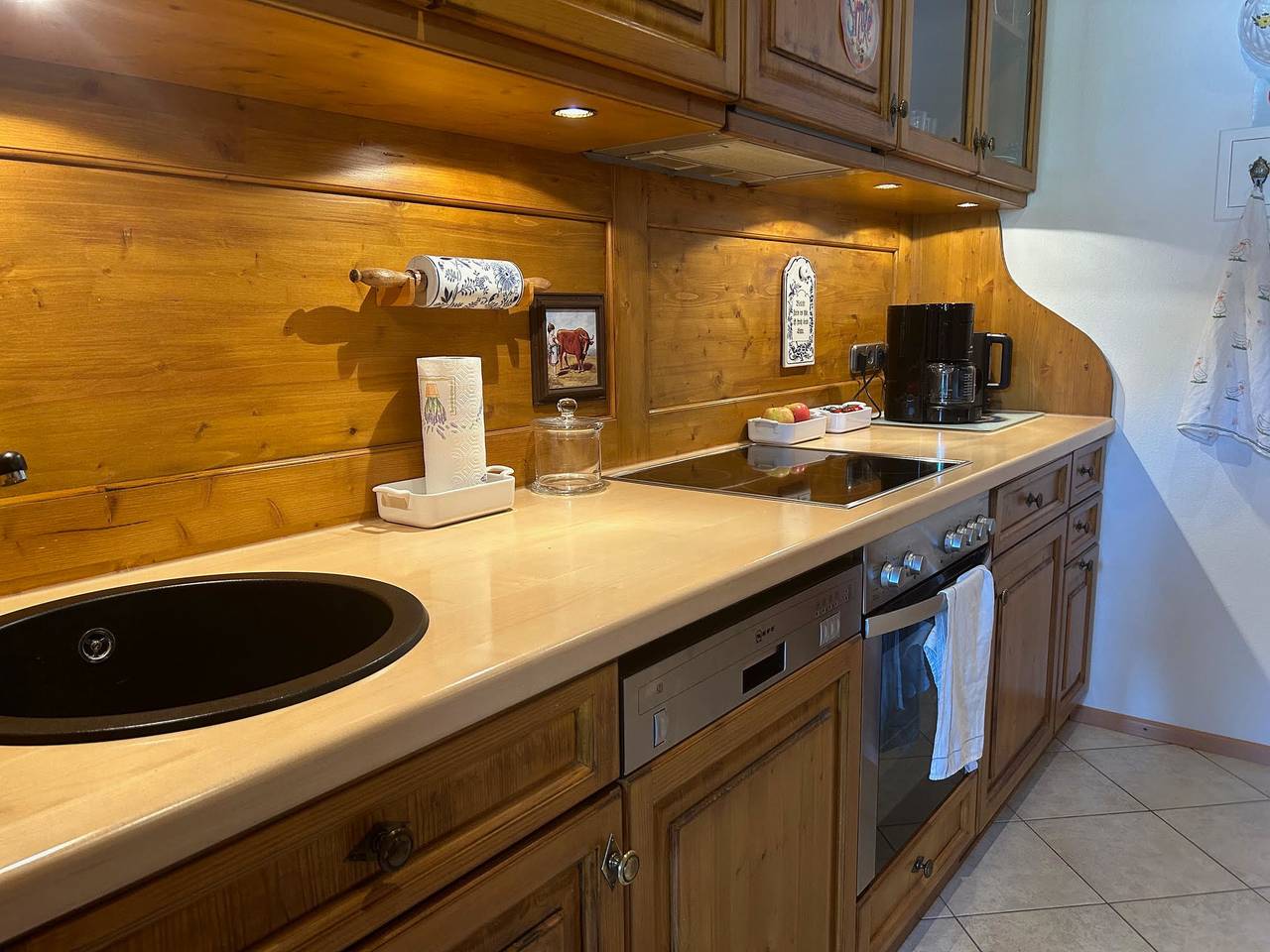 Apartamento vacacional entero, Apartamento de vacaciones para 2 personas con balcón in Chieming, Lago Chiem