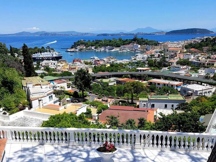 Apartamento de vacaciones para 4 personas, con jardín además de piscina y vistas - 1