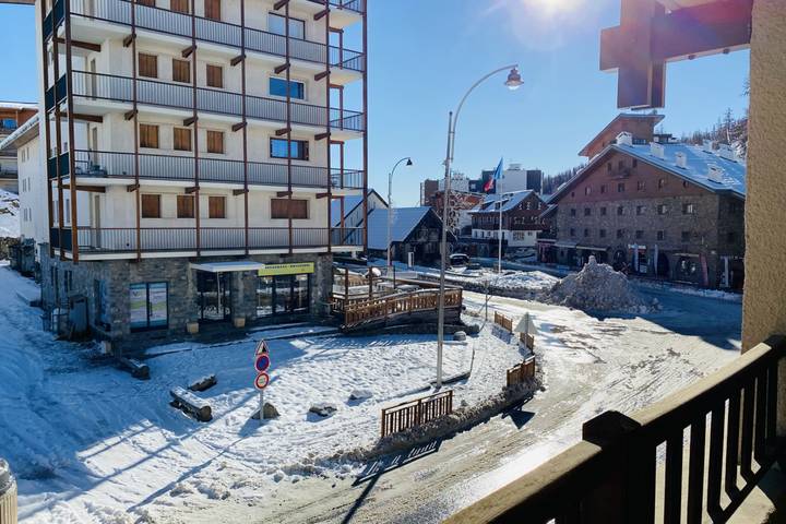 Gîte pour 4 personnes, avec balcon, adapté aux familles dans Valberg (Niza) - 3