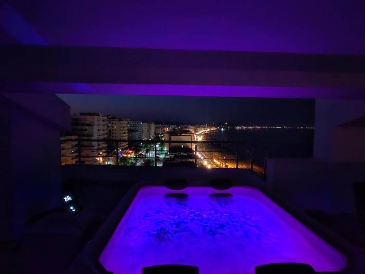 Villa pour 8 personnes, avec terrasse et vue, animaux acceptés