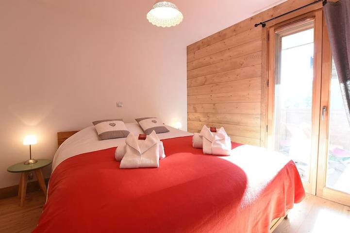 Gîte pour 4 personnes, avec piscine et balcon dans Office De Tourisme De Samoens - 3