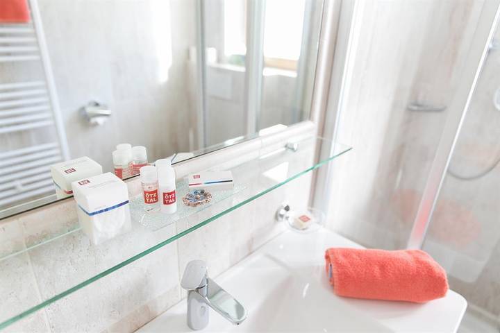 Ganze Ferienwohnung, Low Budget Zimmer in Stubaier Alpen, Sölden (Österreich)