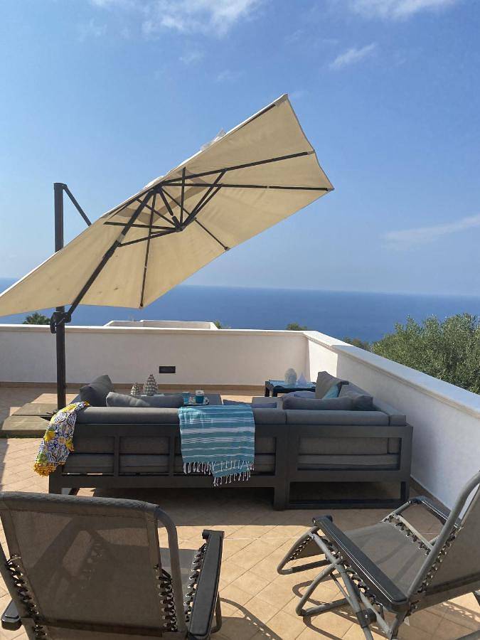 Location de vacances pour 4 personnes, avec Jacuzzi et Terrasse ainsi que Jardin et Piscine à Zambrone - 3