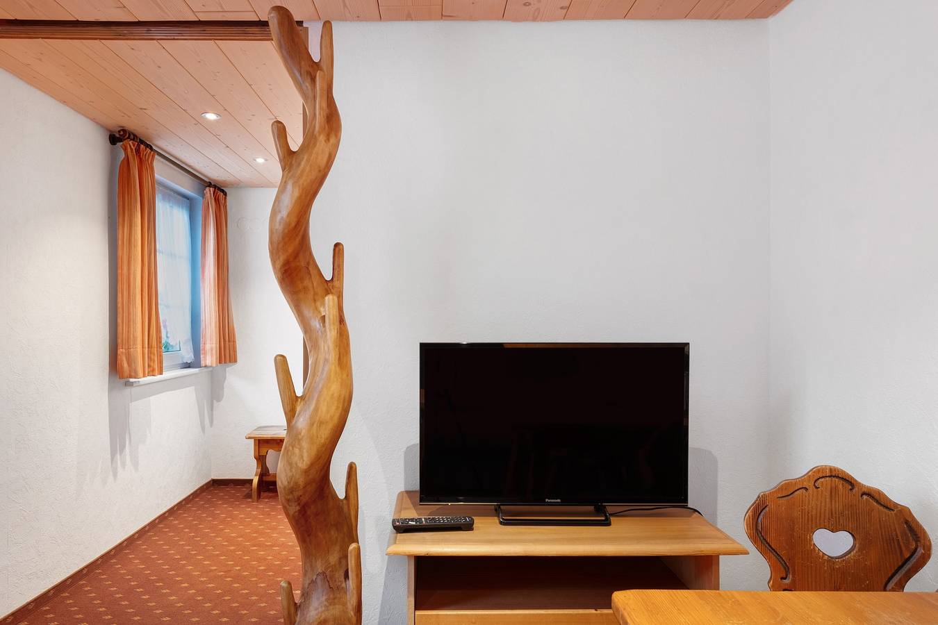 Zimmer 'Nr 4' mit Bergblick, Gemeinschaftsterrasse und Wi-Fi in Titisee-Neustadt, Südschwarzwald