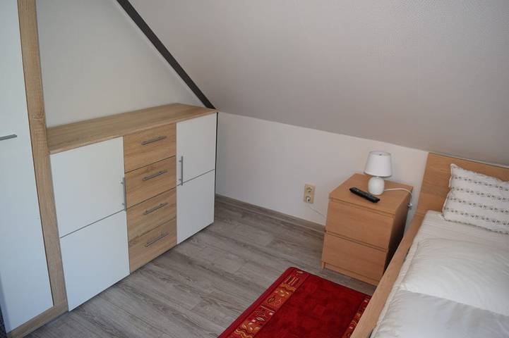 Ganze Wohnung, Ferienwohnung \"Elke\" - bis 8 Personen - großer Balkon - 300 Meter zum See in Müllrose, Schlaubetal