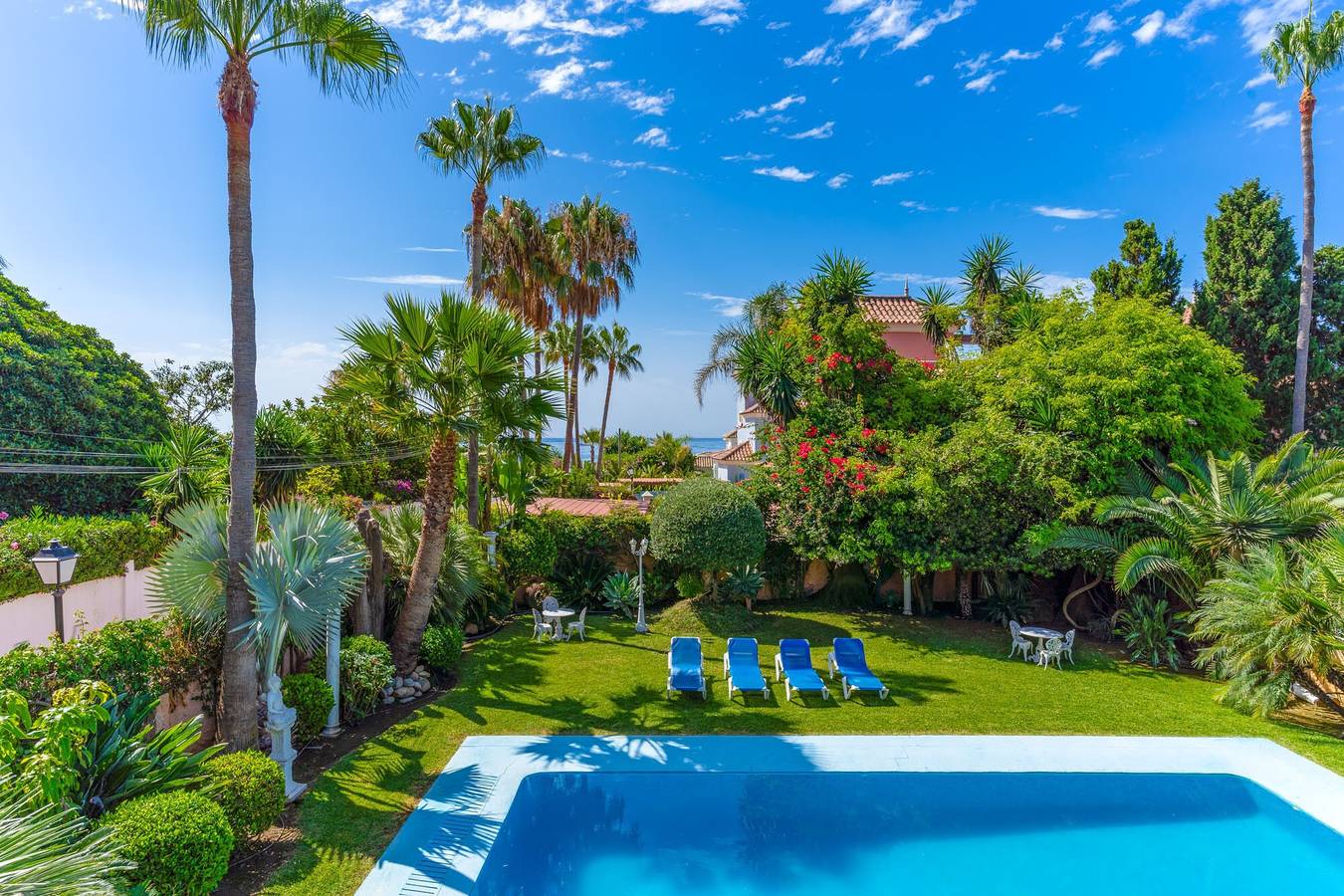 Exclusive Villa El Messidor with Heated Swimming Pool in Puerto Banús, Marbella