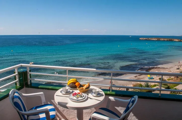 Apartmenthotel for 3 people, with pool and garden as well as children pool - 1