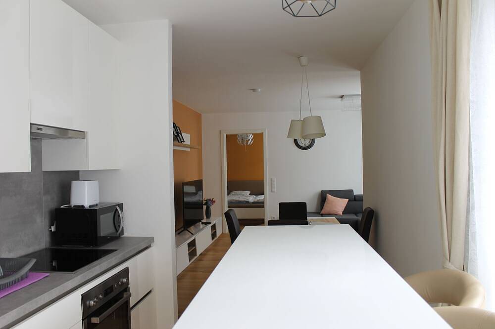 Ganze Wohnung, Gemütliche, moderne 1-Zi-Wohnung mit Garage in der Nähe von Vic-Uno City in Wien, Donau Niederösterreich