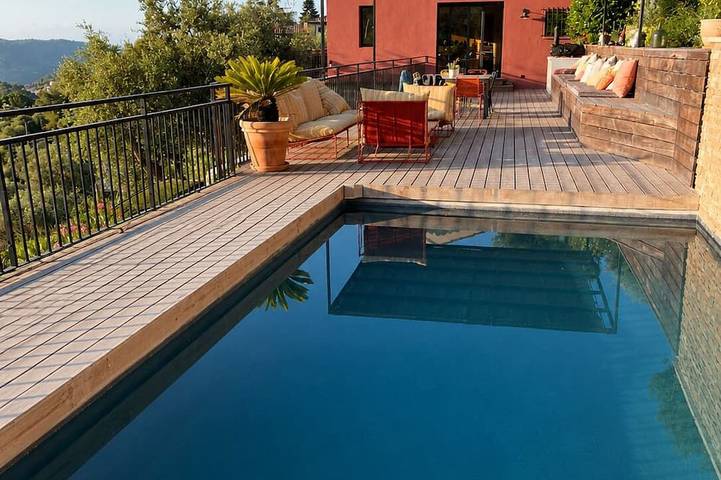 Location de vacances pour 8 personnes, avec jardin et balcon à Falicon