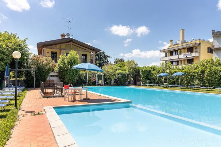 Appartamento vacanze per 4 persone, con piscina per bambini e giardino - 1