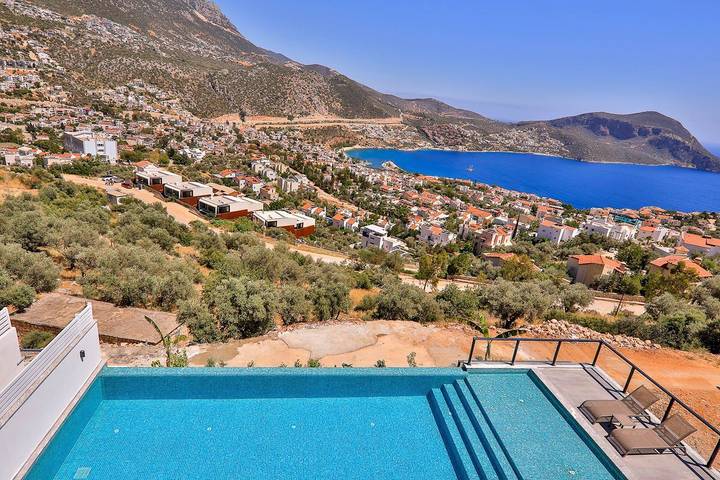 Villa for 10 people, with garden and terrace in Kalkan