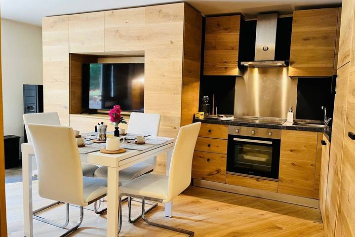 Appartement entier, Appartement de vacances pour 2 personnes avec jardin in La Thuile (village), La Thuile