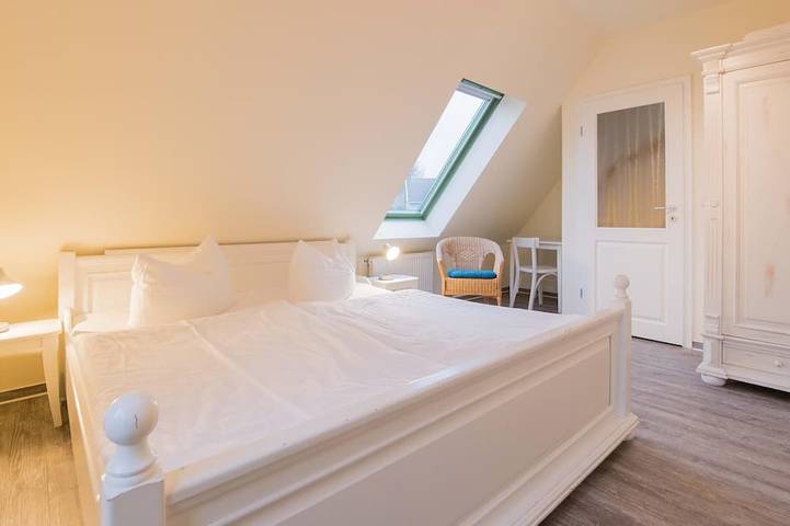 Ferienhaus für 6 Personen, mit Terrasse und Sauna sowie Garten, mit Haustier in Wustrow - 4