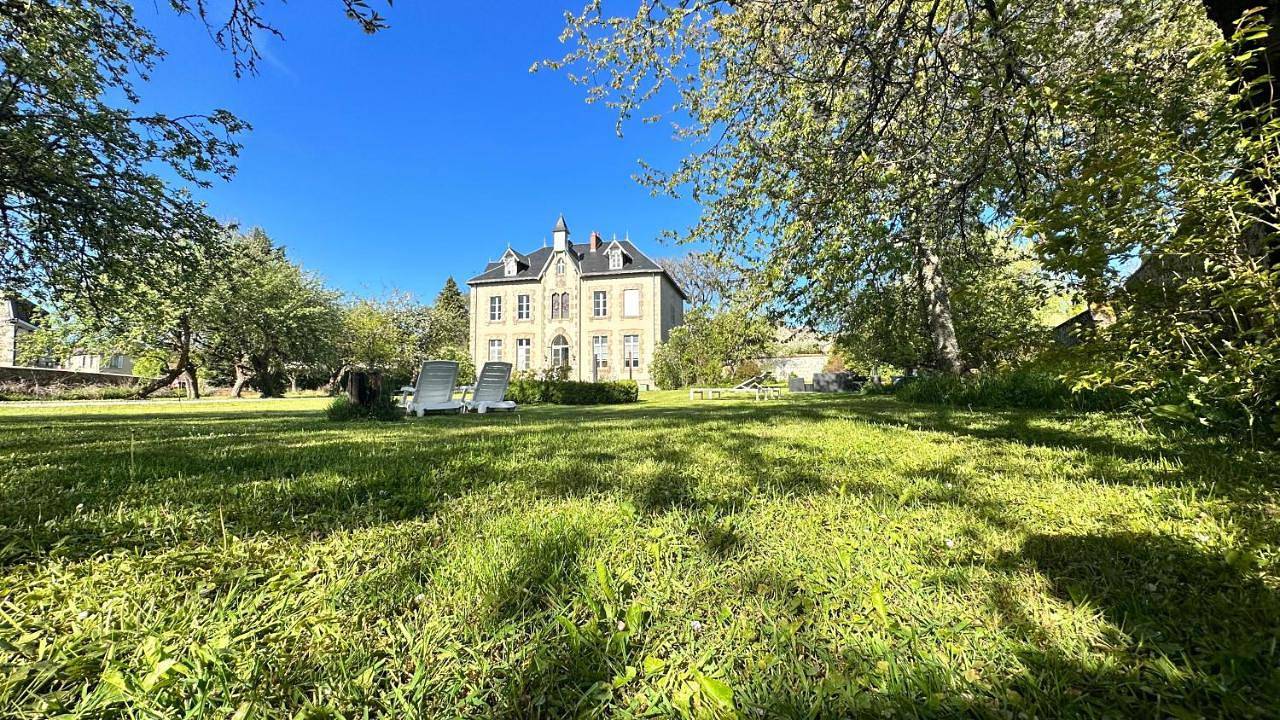 Villa Vallière bed&breakfast in Vallière, Parc Naturel Régional de Millevaches en Limousin